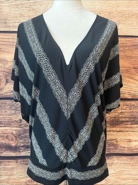 Max Studio Black V-Neck Short-Sleeve Blouse with White Chevron Trim